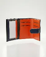 "Well U" bi-fold men's wallet 