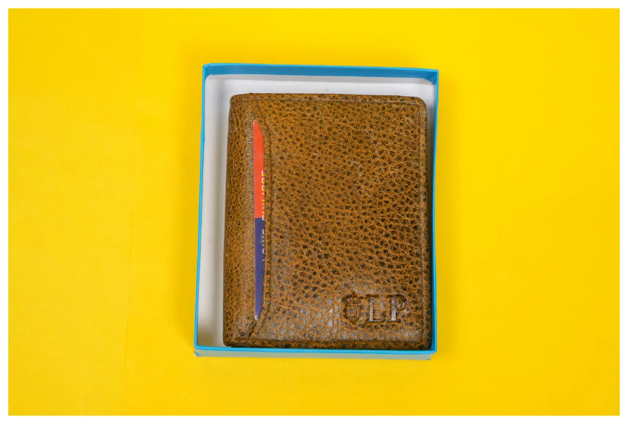 bi-fold men's wallet 